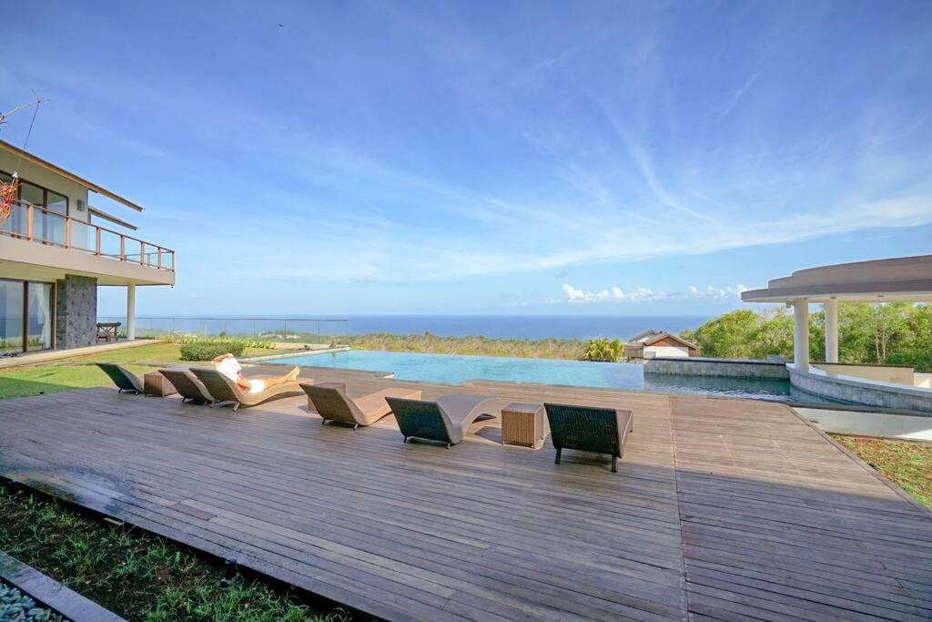 Grand Villa Uluwatu Ungasan  Exterior photo