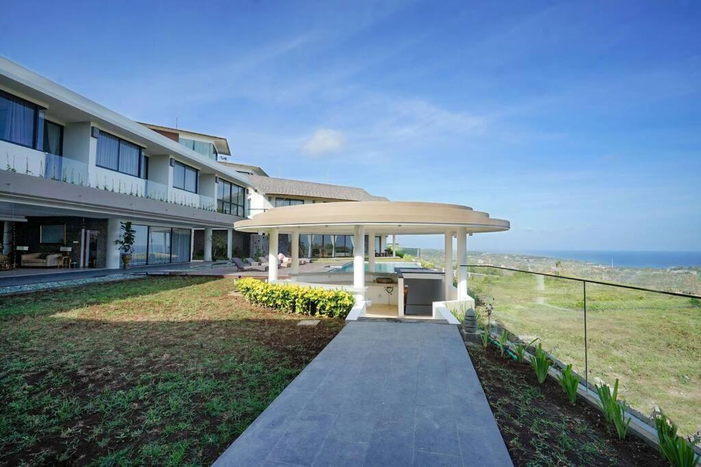 Grand Villa Uluwatu Ungasan  Exterior photo