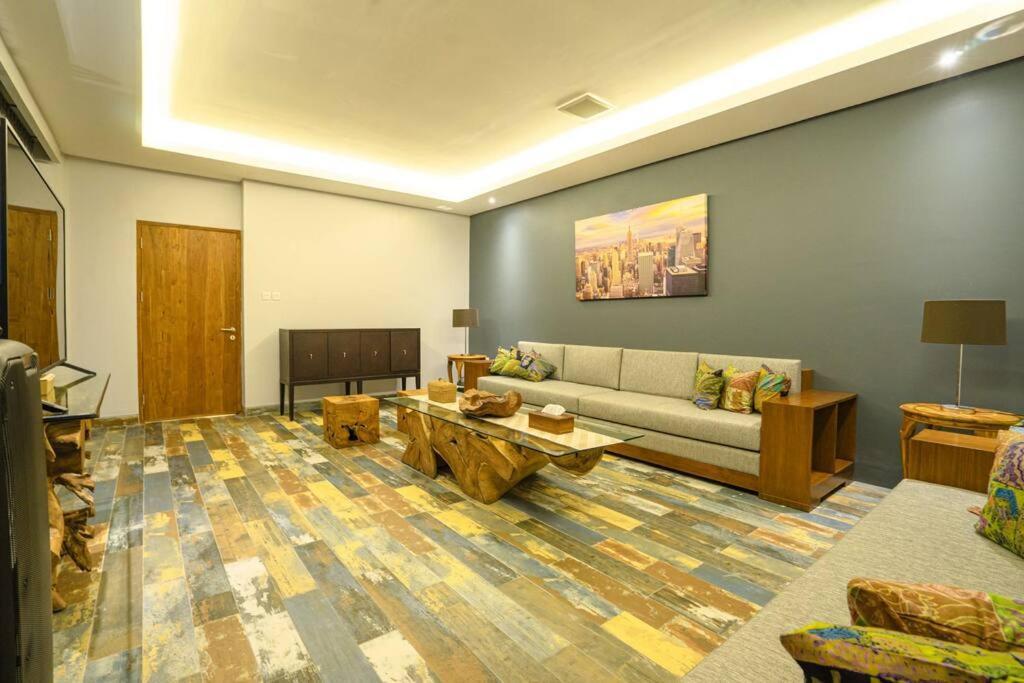 Grand Villa Uluwatu Ungasan  Exterior photo